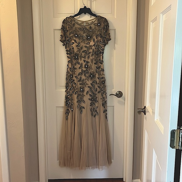 Formal Adrianna Papell, sequined taupe and silver floral, full length dress - Picture 2 of 7